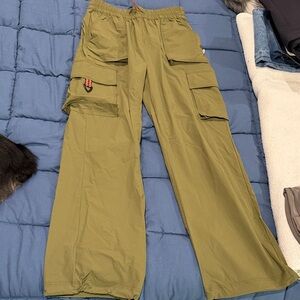 Fabletics women’s  Green Cargo Pants